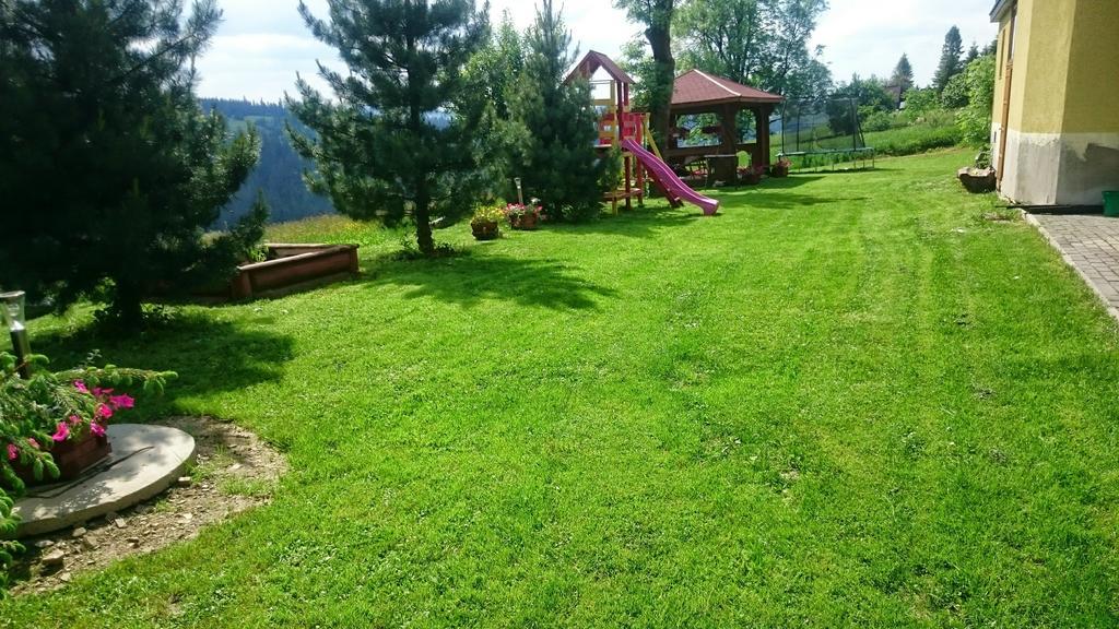 Pod Tatrami Bed & Breakfast Bukowina Tatrzanska Luaran gambar