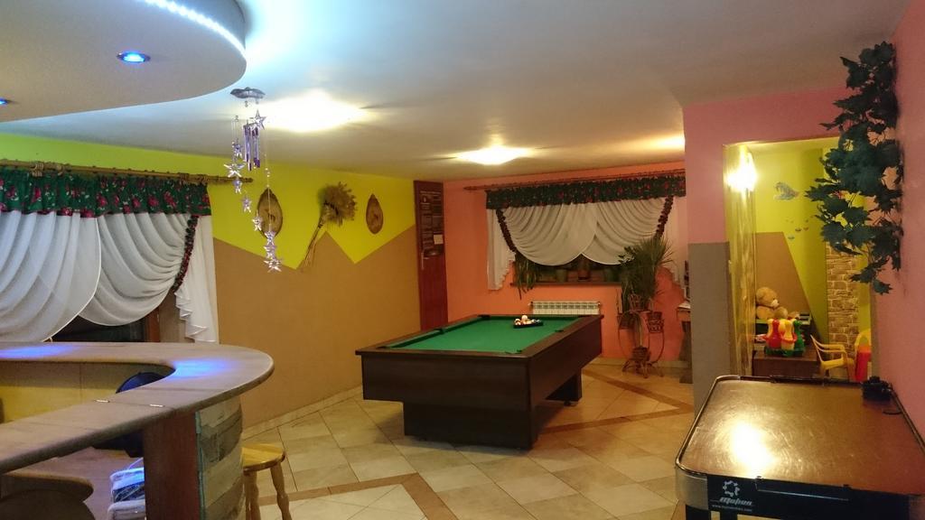 Pod Tatrami Bed & Breakfast Bukowina Tatrzanska Luaran gambar